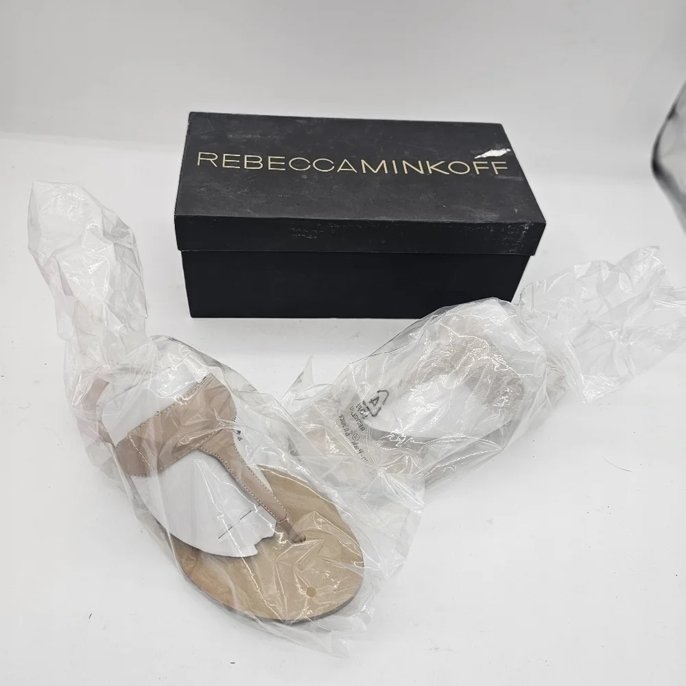 Rebecca Minkoff Eloise Goring Leather Thong Sandals Beige Size 6